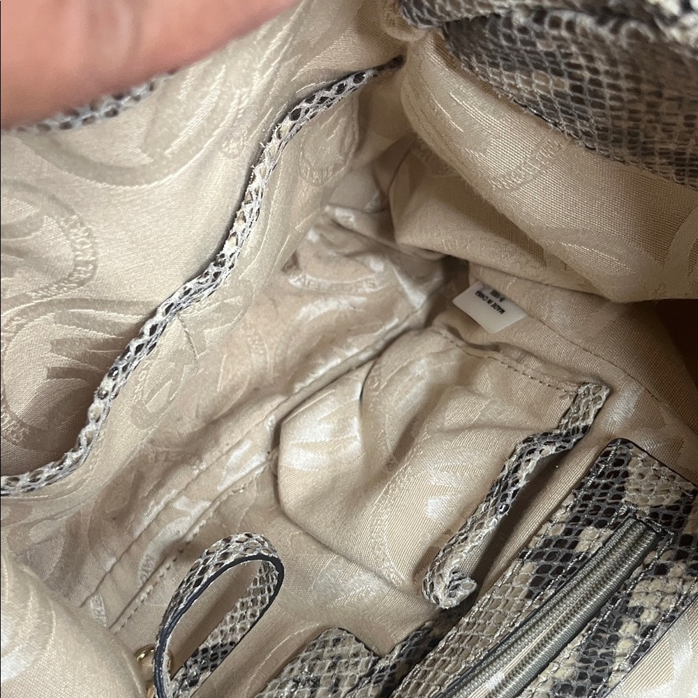 Michael Kors Python Embossed Boho - Picture 9 of 12